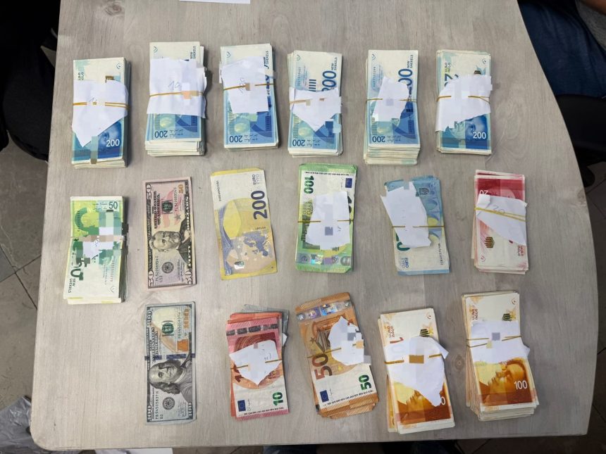 تمت اعادة الحقيبة للعريس